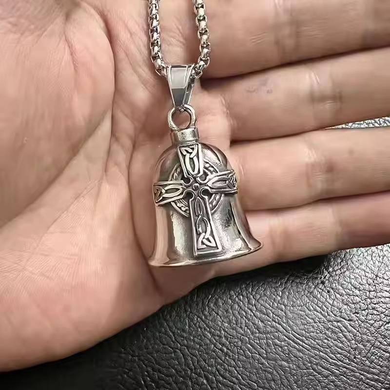 Kalung Liontin Lonceng Gaya Pu - Motorcycle Chain ulasan dan harga